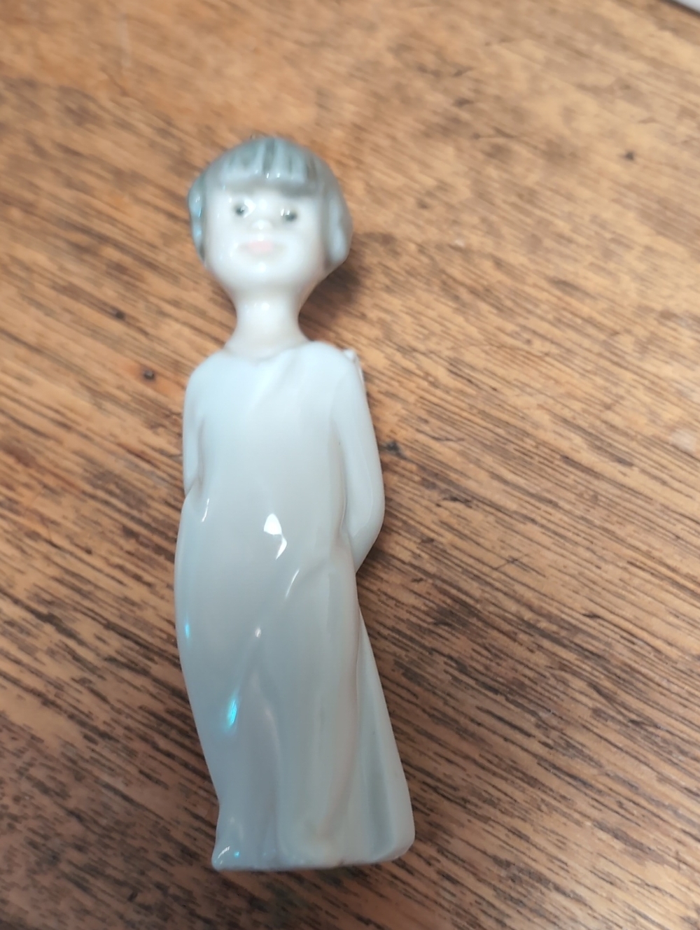 Vintage Lladro Cherub/Angel Ornament Cottagecore 3.5"